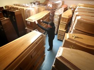 Supporting image for story: Official Covid deaths lowest for six months as Easter slows registrations – ONS