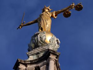 Supporting image for story: Drugs kingpins guilty of plotting murder and running drugs empire on EncroChat