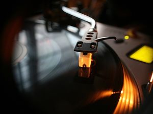 Supporting image for story: Shifnal lockdown 'street disco' back for third week