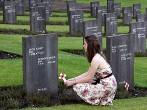 Supporting image for story: Special service to remember the fallen