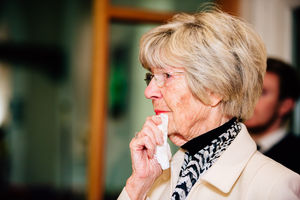 The niece of Harry Patch Betty Milliship has travelled to see his plaque at Holy Trinity Church in Hadley, Telford