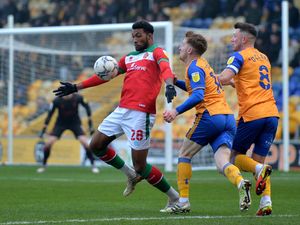 Supporting image for story: Walsall boss Matt Taylor calls for Tyrese Shade to 'be confident'