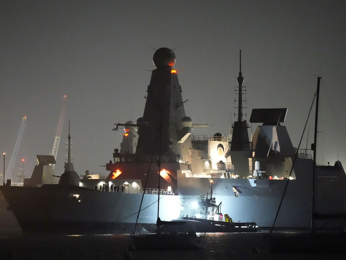 Government charters repatriation flight from Oman on Wednesday evening