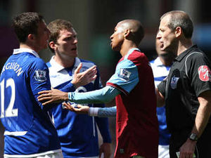 Supporting image for story: Referee 'a disgrace' fumes Johnson