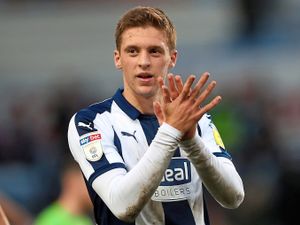 Supporting image for story: West Brom boss Darren Moore impressed by 'student of the game' Sam Field