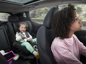 Supporting image for story: More than half of parents find driving with kids in the car distracting