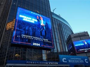 Supporting image for story: Trump veers away from swing states for hometown rally at Madison Square Garden