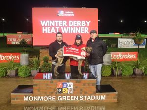 Supporting image for story: Final places are up for grabs at Monmore Green