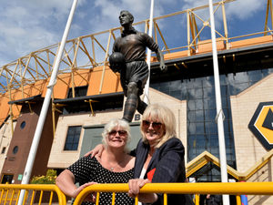 Supporting image for story: Daughter of Wolves and England legend Billy Wright to tell his stories in stage show