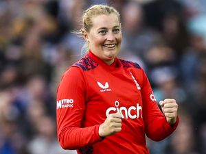 Supporting image for story: Tammy Beaumont welcomes Sophie Ecclestone’s England return