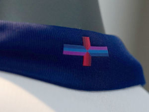 Supporting image for story: Black Country sports shop 'fixes' new England kit amid St George's Cross row