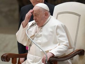 Supporting image for story: Pope spends quiet first night in hospital, Vatican says