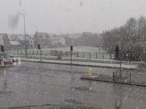 Supporting image for story: Sudden snowstorm hits Telford after bright and sunny morning