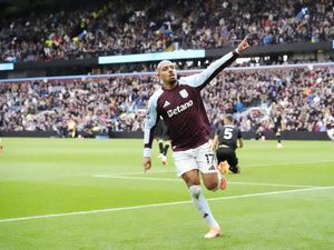 Supporting image for story: Donyell Malen double keeps Aston Villa revival going against struggling Burnley