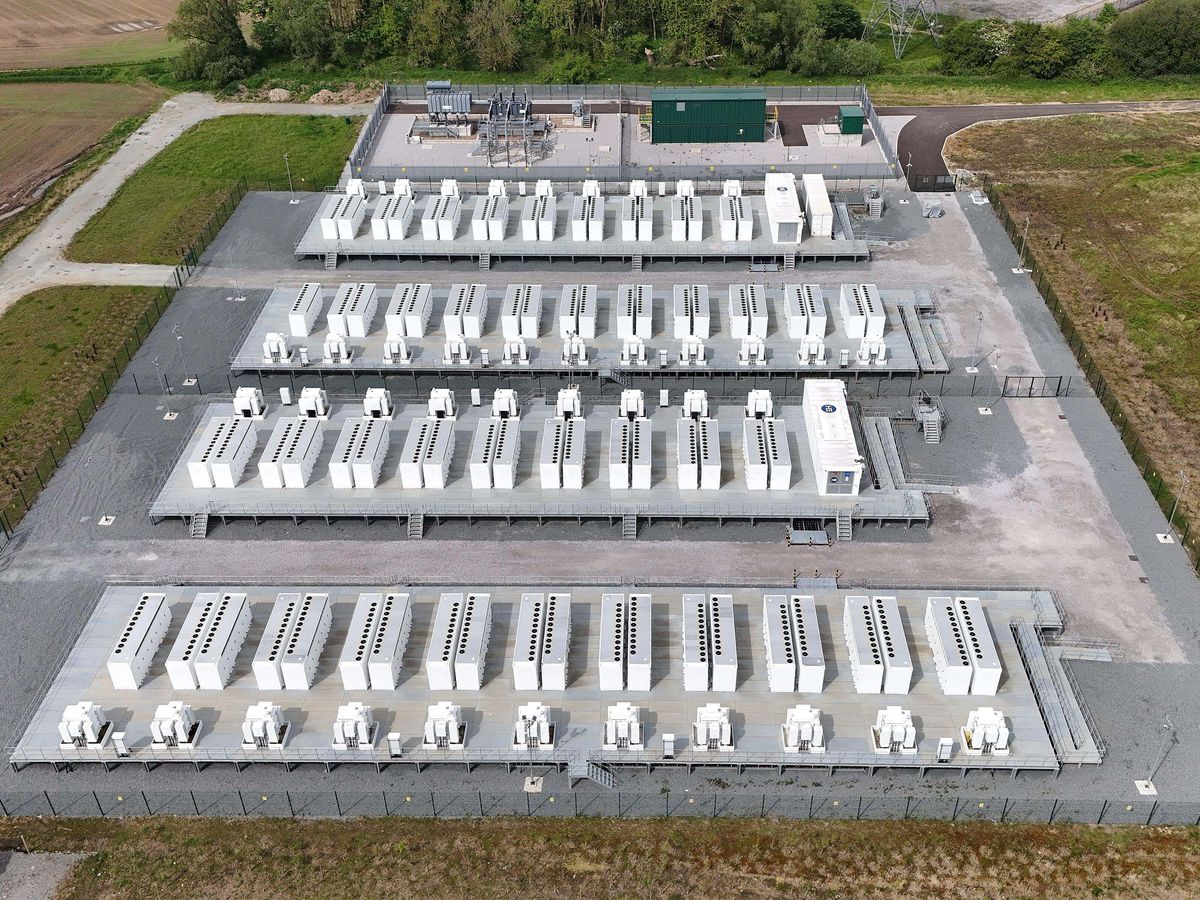 &lsquo;Super battery&rsquo; schemes will store green power and save consumers money &ndash; Ofgem