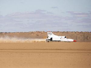 Supporting image for story: Bloodhound hits 334mph as speed testing ramps up
