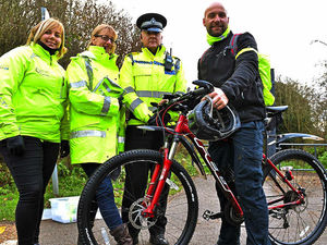 Supporting image for story: Police crackdown to improve cyclist safety in Shropshire