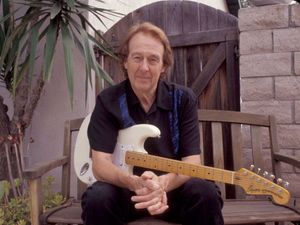 Spencer Davis, who founded the influential beat band The Spencer Davis Group, has died at the age of 81.