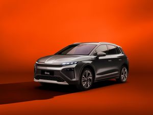 Supporting image for story: Skoda expands electric car line-up with new Elroq