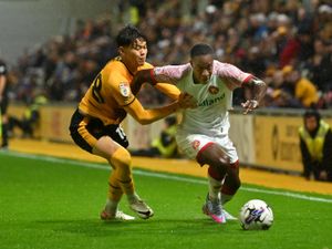 Supporting image for story: Liam Gordon: Faith in Walsall manager 
