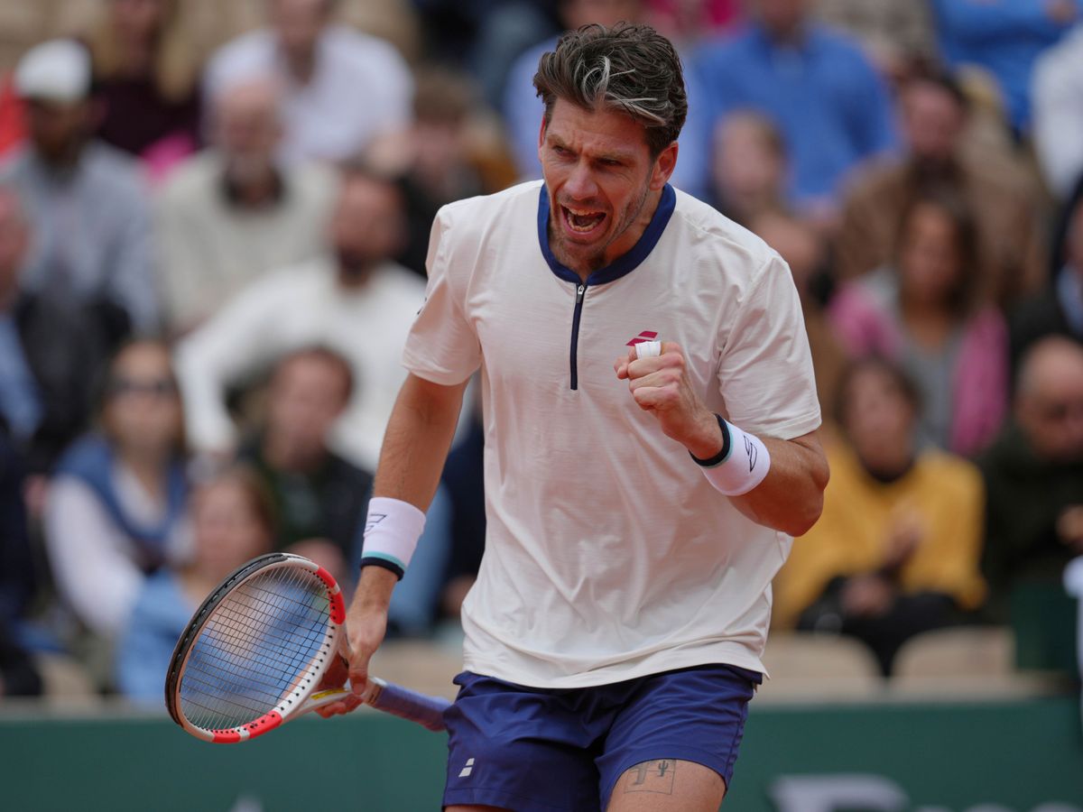 Cameron Norrie stuns 11th seed Daniil Medvedev in five-set French Open thriller   Express & Star