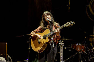 Juanita Stein. Pictures by: Chris Bowley