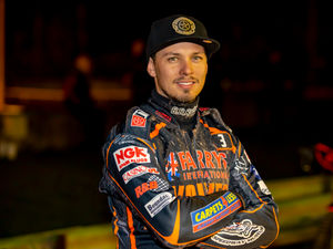 Supporting image for story: Wolves miss Nick Morris as Lynn visit Monmore men