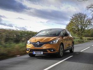 Supporting image for story: Renault streamlines Scenic, Grand Scenic and Koleos ranges