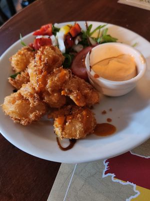 A platter of panko-breaded king prawns 