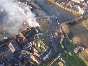 Supporting image for story: Horror as building collapses