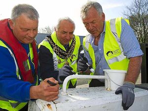 Supporting image for story: Glyn rolls up sleeves to help canal revamp project