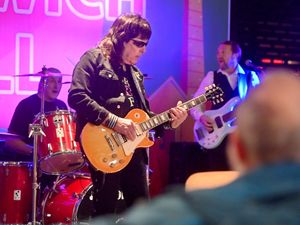 Supporting image for story: We visit West Bromwich Indoor Market for the first night of live music with the return of the iconic Henry's Blueshouse and it was totally fantastic