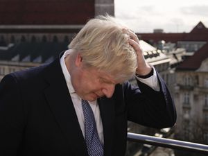Supporting image for story: A ‘high bar’ needs to be cleared before Johnson should be ousted, says minister