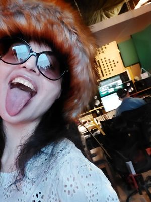 Antonella on the first day she met Gavin at Magic Garden Studio