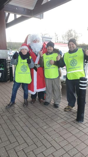 David and Santa with Antonio and Dominicio.