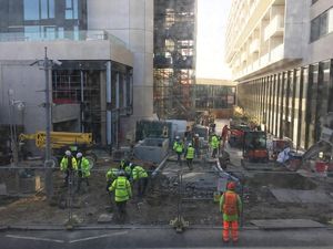 Supporting image for story: London Mayor ‘forcibly’ tells PM construction workers should not be on site