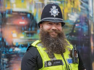 Supporting image for story: Bravery award for off-duty cop after tackling knifeman who stabbed victim through heart