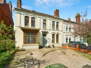 Supporting image for story: Large 5-bed terrace in Walsall flexible family home with scope for £440,000