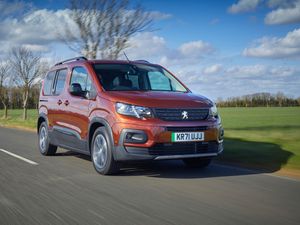 Supporting image for story: First Drive: The Peugeot e-Rifter brings electric power to this boxy MPV