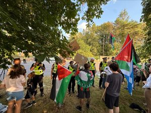 Supporting image for story: JD Vance greeted by Palestine protesters as he begins holiday in Scotland