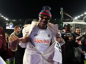 Supporting image for story: Snoop Dogg welcomed in style on first visit to Swansea