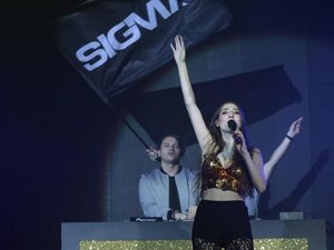 Supporting image for story