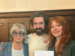 Supporting image for story: Sue Johnston and Paul Ready star in Diane Morgan’s new AI sitcom