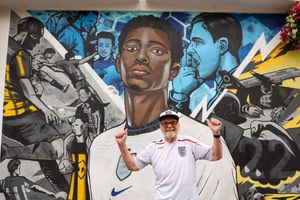  A mural showcasing Jude Bellingham takes pride of place on the walls of Ryemarket shopping centre in the town.