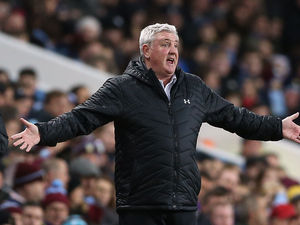 Supporting image for story: Aston Villa boss Steve Bruce looking for a different formula