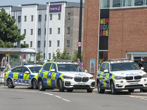 Supporting image for story: Bodycam footage of knife attack on police officers shown to court 