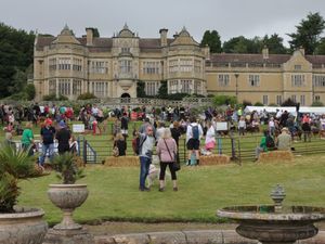 Supporting image for story: Howling success as Ludlow Dog Day raises thousands for good causes in south Shropshire