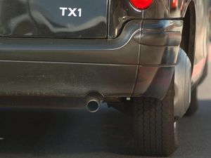 Supporting image for story: Sales of new petrol and diesel cars must end by 2030 to meet climate targets, says report