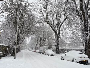 Supporting image for story: Weather warnings extended as Scotland hit by heavy snow