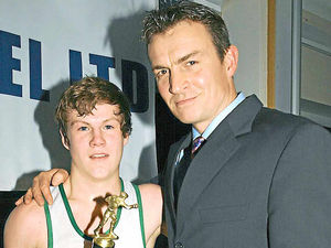 Supporting image for story: Richie Woodhall hails future Telford boxing stars